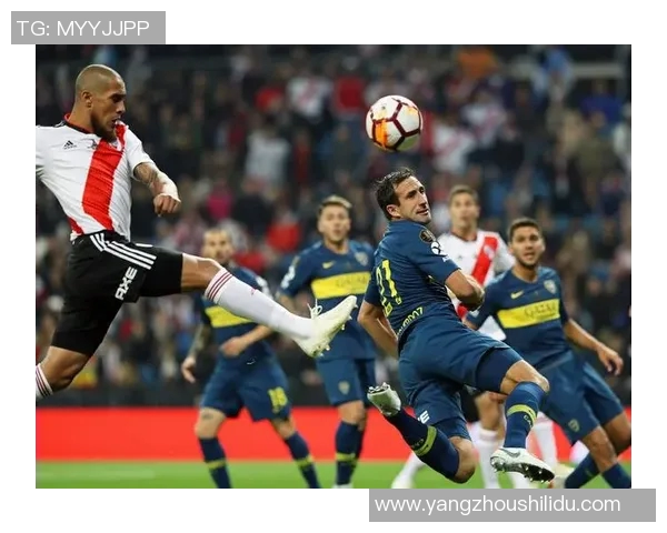 提升足球技能的五大关键训练方法与技巧分享 提升足球技能的五大关键训练方法与技巧分享